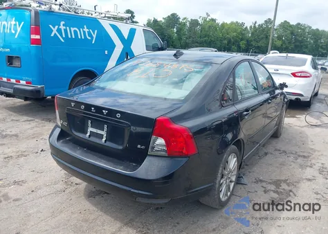 2009 Volvo S40 2.4I из США, поврежденный, VIN YV1MS382692467616